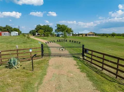 8518 Fm 2145, Ledbetter, TX 78946