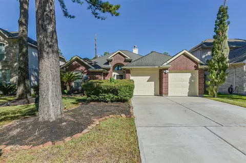 13203 Yaupon Holly Ln, Houston, TX 77044