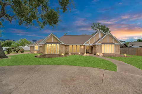 2514 Loganberry Cir, Seabrook, TX 77586