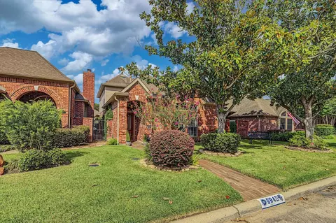 6840 Queensclub Dr, Houston, TX 77069