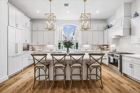 806 Dunleigh Meadows Ln, Houston, TX 77055