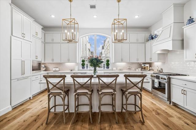 806 Dunleigh Meadows Ln, Houston, TX 77055