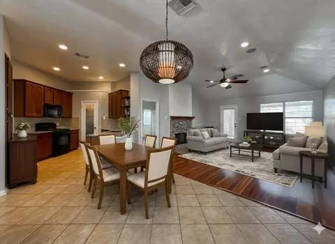 1527 Stone Mesa Dr, Houston, TX 77073