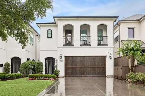 1525 Early Ln, Houston, TX 77055