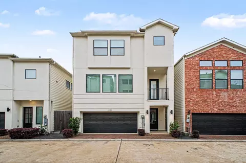 1023 Green Kensington Dr, Houston, TX 77008