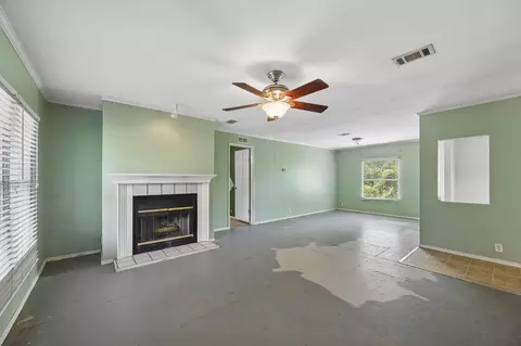 5207 Margo St, Spring, TX 77389 photo 2