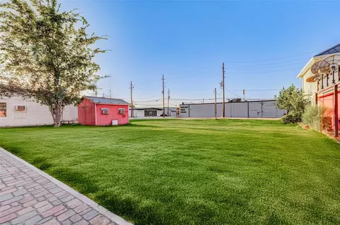 5705 2nd St, Katy, TX 77493