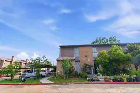 11000 Kinghurst Dr #134, Houston, TX 77099