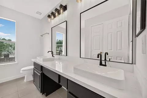 Bath - 17435 Memorial Crest Dr, Spring, TX 77379 photo 4 of 6