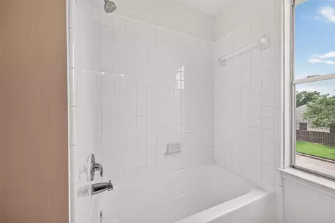 Bath - 17435 Memorial Crest Dr, Spring, TX 77379 photo 5 of 6