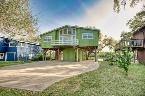 4641 Rio Dr, Brazoria, TX 77422