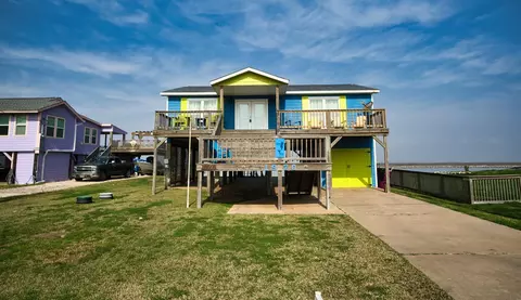 1191 County Road 230, Sargent, TX 77414