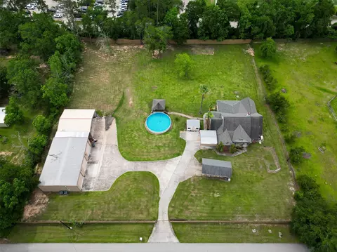 2499 Southline Rd, Conroe, TX 77384