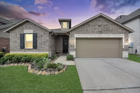 1859 Beau Banks Way, Alvin, TX 77511