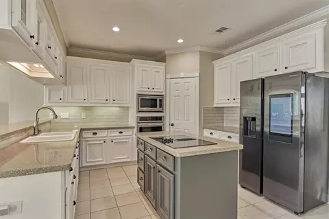 Kitchen - 6603 Etchstone Dr, Spring, TX 77389 photo 1 of 2
