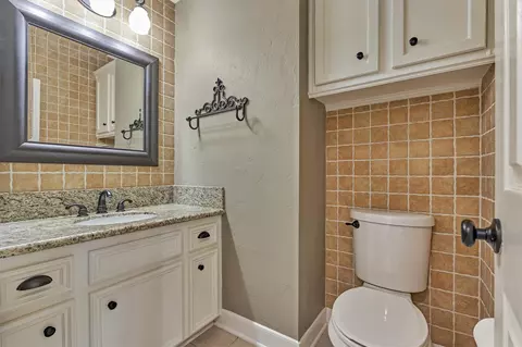 Bath - 6603 Etchstone Dr, Spring, TX 77389 photo 2 of 6