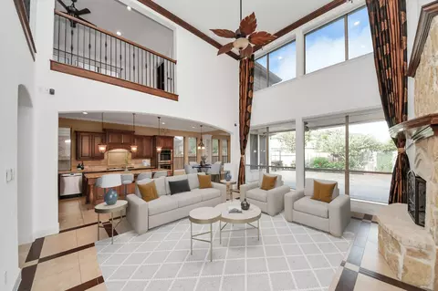 1807 Ravenel Ln, Sugar Land, TX 77479