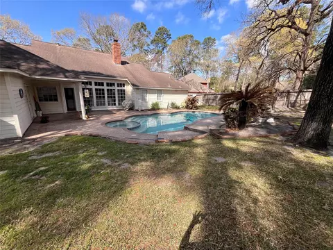 4 Hartwick Ct, Conroe, TX 77304 photo 1