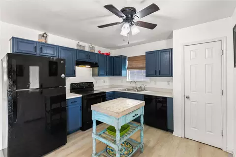 Kitchen - 308 Sea Bean St, Surfside Beach, TX 77541 photo 1 of 1