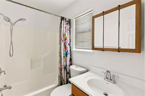 Bath - 308 Sea Bean St, Surfside Beach, TX 77541 photo 1 of 3