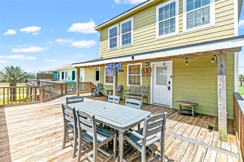 Exterior - 308 Sea Bean St, Surfside Beach, TX 77541 photo 3 of 5