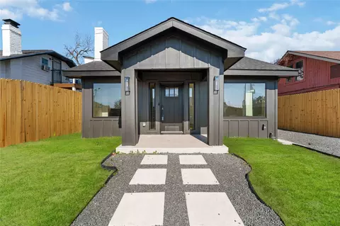 508 Dell Ct, Houston, TX 77009