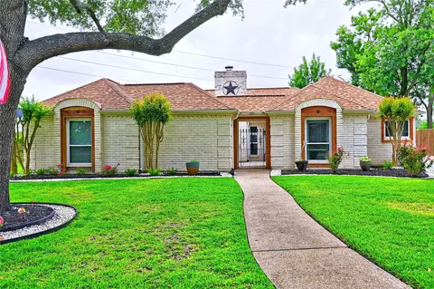 9102 Tepee Trl, Houston, TX 77064