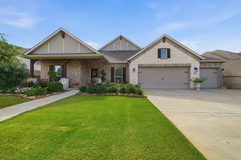 9614 Carson Ln, Iowa Colony, TX 77583