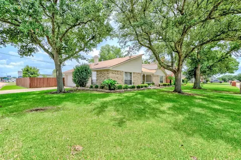 2103 Avenue N, Nederland, TX 77627