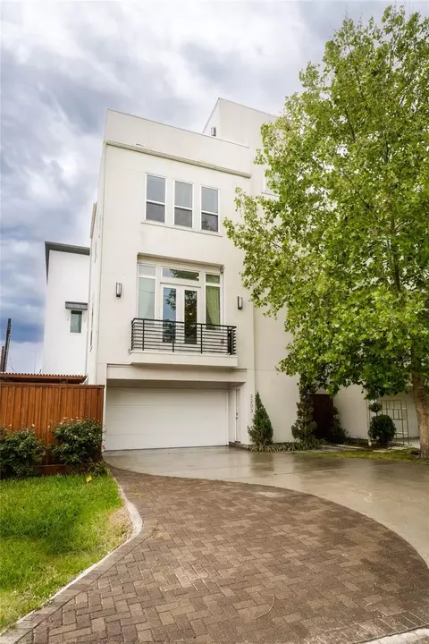 3203 Baron St, Houston, TX 77020