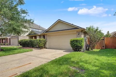 2725 Palermo Ct, League City, TX 77573