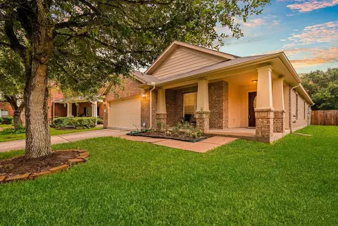 7922 Linden Oaks Ln, Richmond, TX 77407