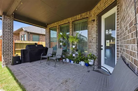 Exterior - 10757 Chinese Violet, Conroe, TX 77385 photo 6 of 7