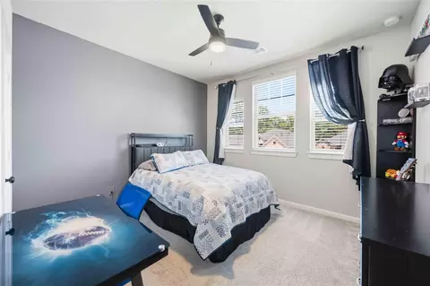 Bedroom - 10757 Chinese Violet, Conroe, TX 77385 photo 5 of 6