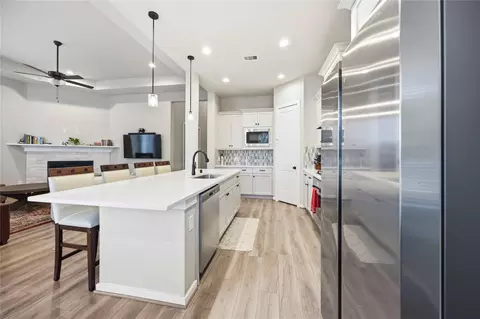 Kitchen - 10757 Chinese Violet, Conroe, TX 77385 photo 1 of 2