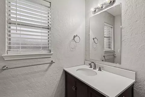 Bath - 24103 Spring Sunset Dr, Spring, TX 77373 photo 1 of 3