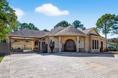 1005 Lewis, Kemah, TX 77565