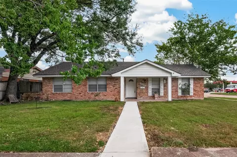 1003 Eastlake St, Houston, TX 77034