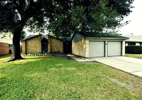 2603 N Spring Dr, Spring, TX 77373