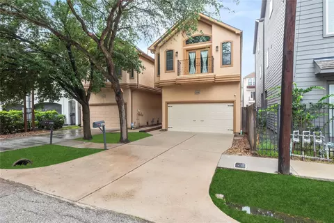 5728 Petty St, Houston, TX 77007