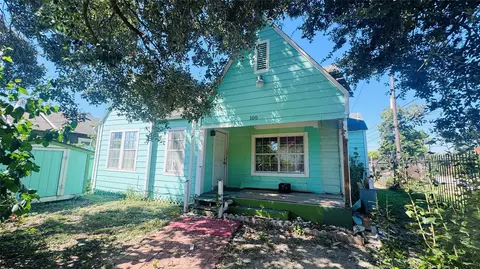 100 Stiles St, Houston, TX 77011