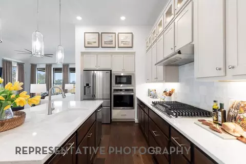 2715 Pathway Crest Ln, Webster, TX 77598 photo 4
