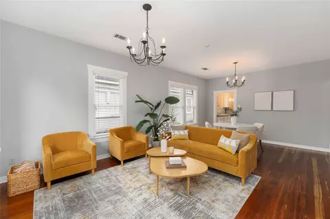 1222 Arlington St, Houston, TX 77008