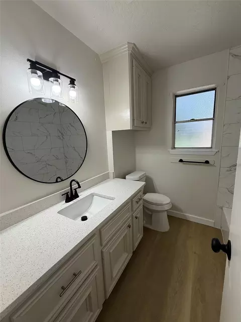 Bath - 6734 Indian Lake Dr, Missouri City, TX 77489 photo 1 of 2