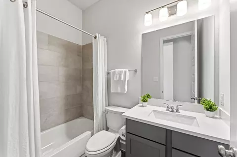 Bath - 15618 Turtlehead Trl, Conroe, TX 77302 photo 4 of 4
