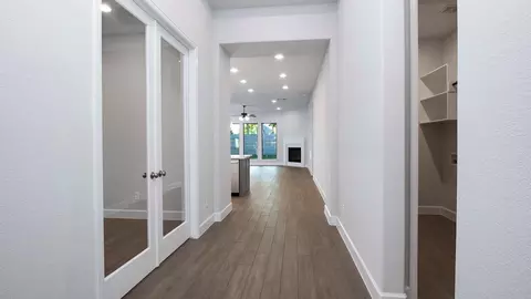 Entry Way - 15618 Turtlehead Trl, Conroe, TX 77302 photo 1 of 2