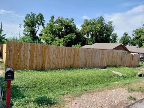 3210 Oklahoma St, Houston, TX 77093