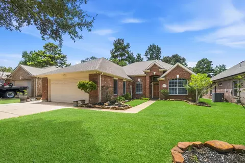 30526 Red Bluff Cir, Magnolia, TX 77355