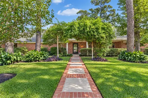 802 Flint River Dr, Houston, TX 77024