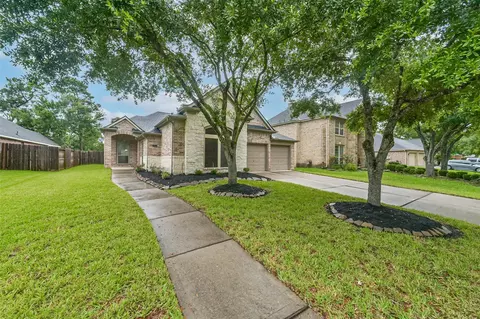 15922 Azalea Shores Ct, Houston, TX 77044